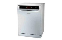 Hotpoint Ultima FDUD 43133 P Freestanding Dishwasher - White